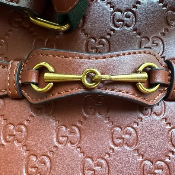 New!!! GG Tan Leather Crossbody Bag - Picture 9 of 17